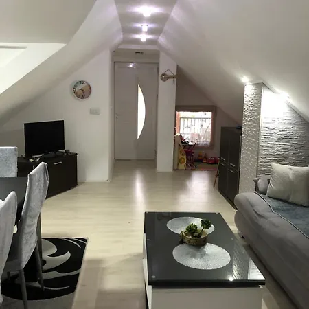 Urban Apartment Kumanovo Exterior photo